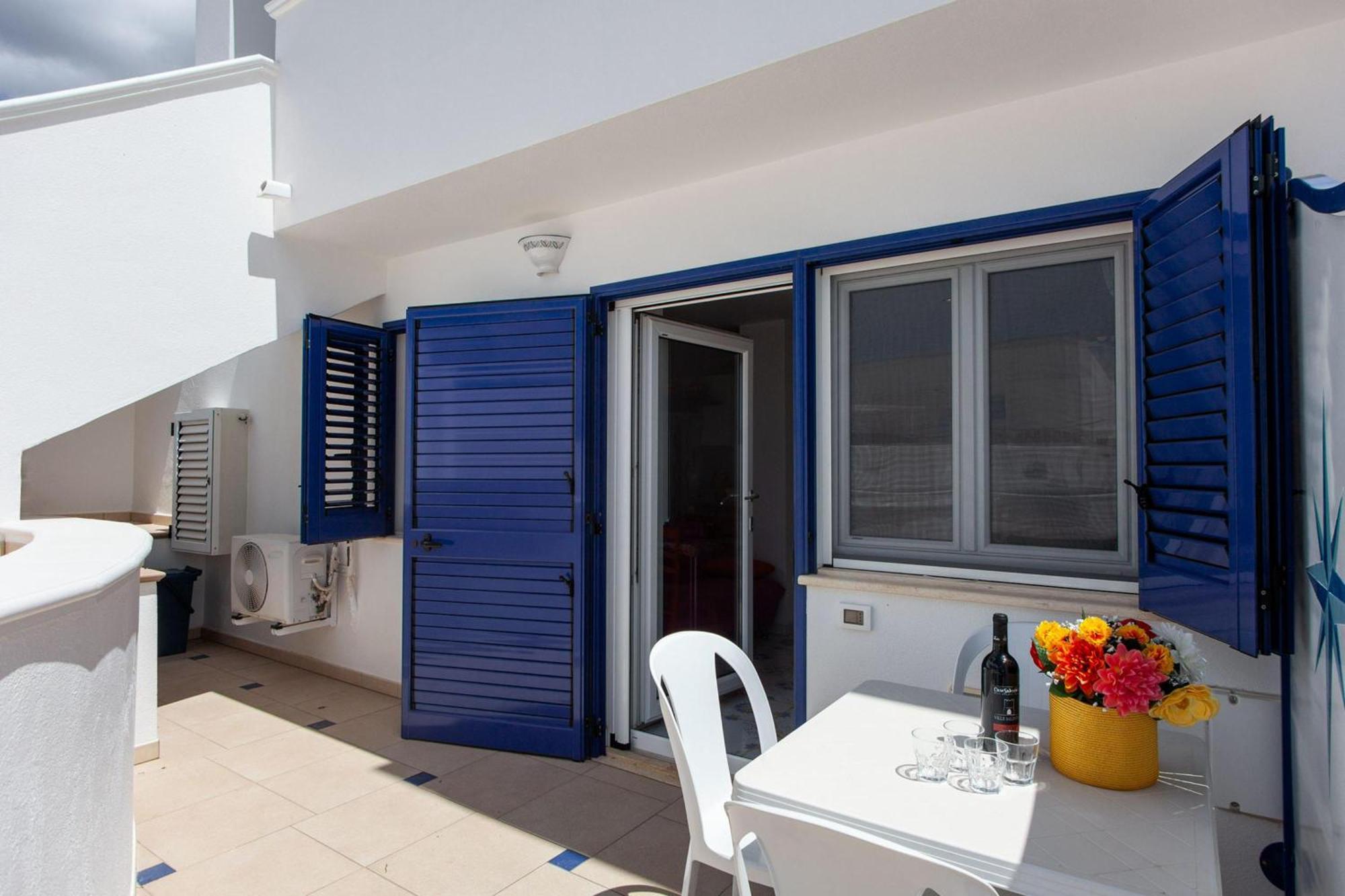 Complesso Azzurro Apartments Salve Exteriör bild